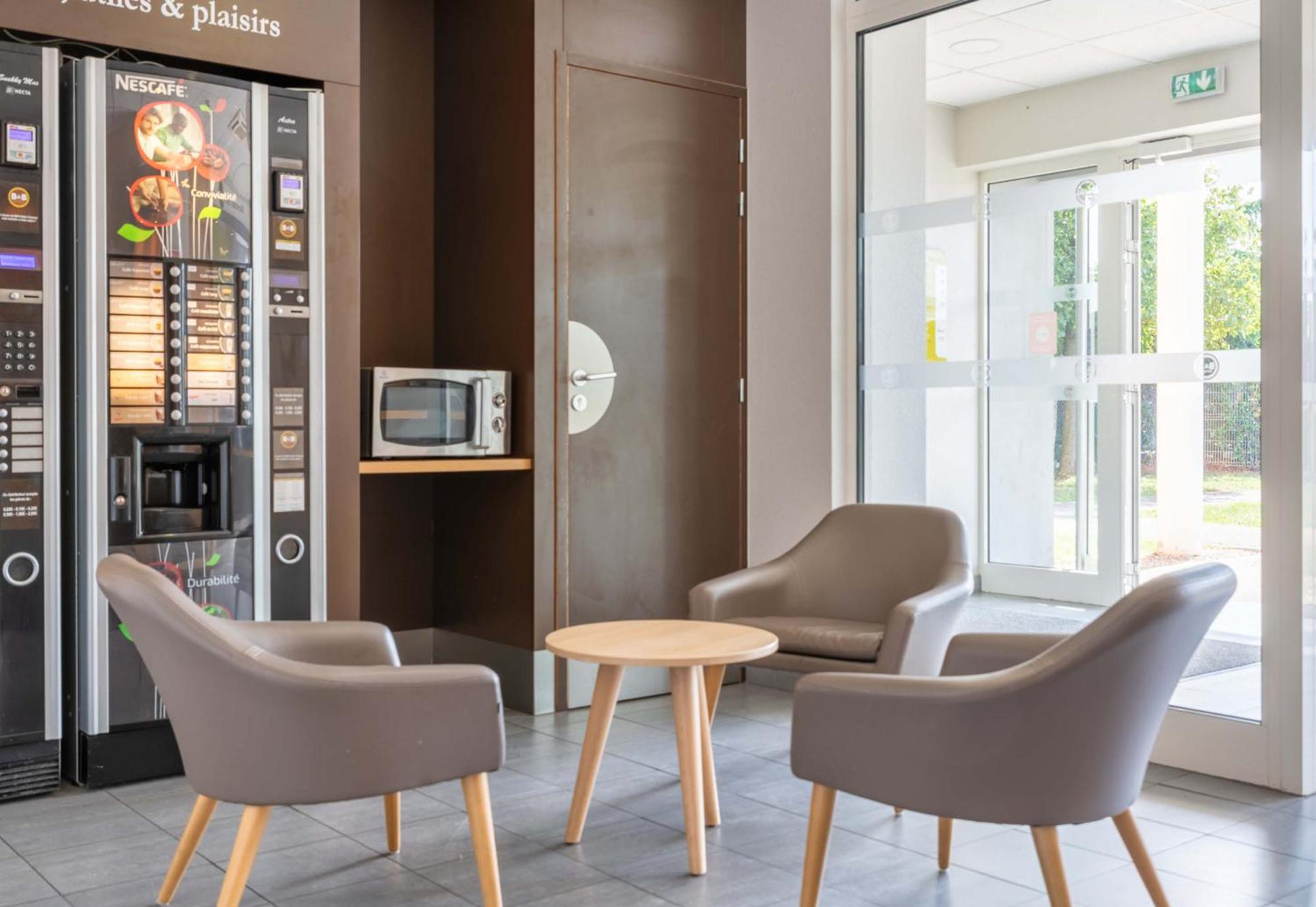 B&B Hotel Lyon Eurexpo Chassieu Eksteriør billede