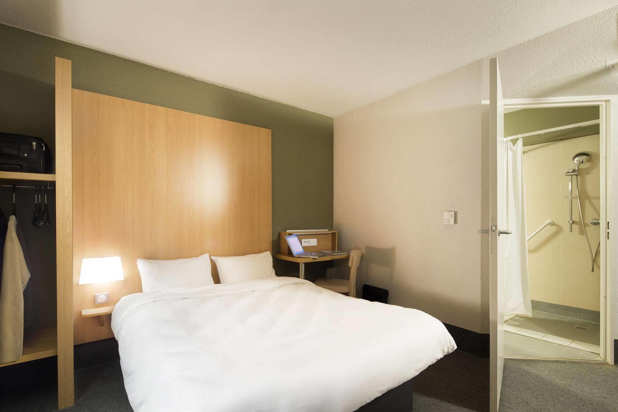 B&B Hotel Lyon Eurexpo Chassieu Eksteriør billede