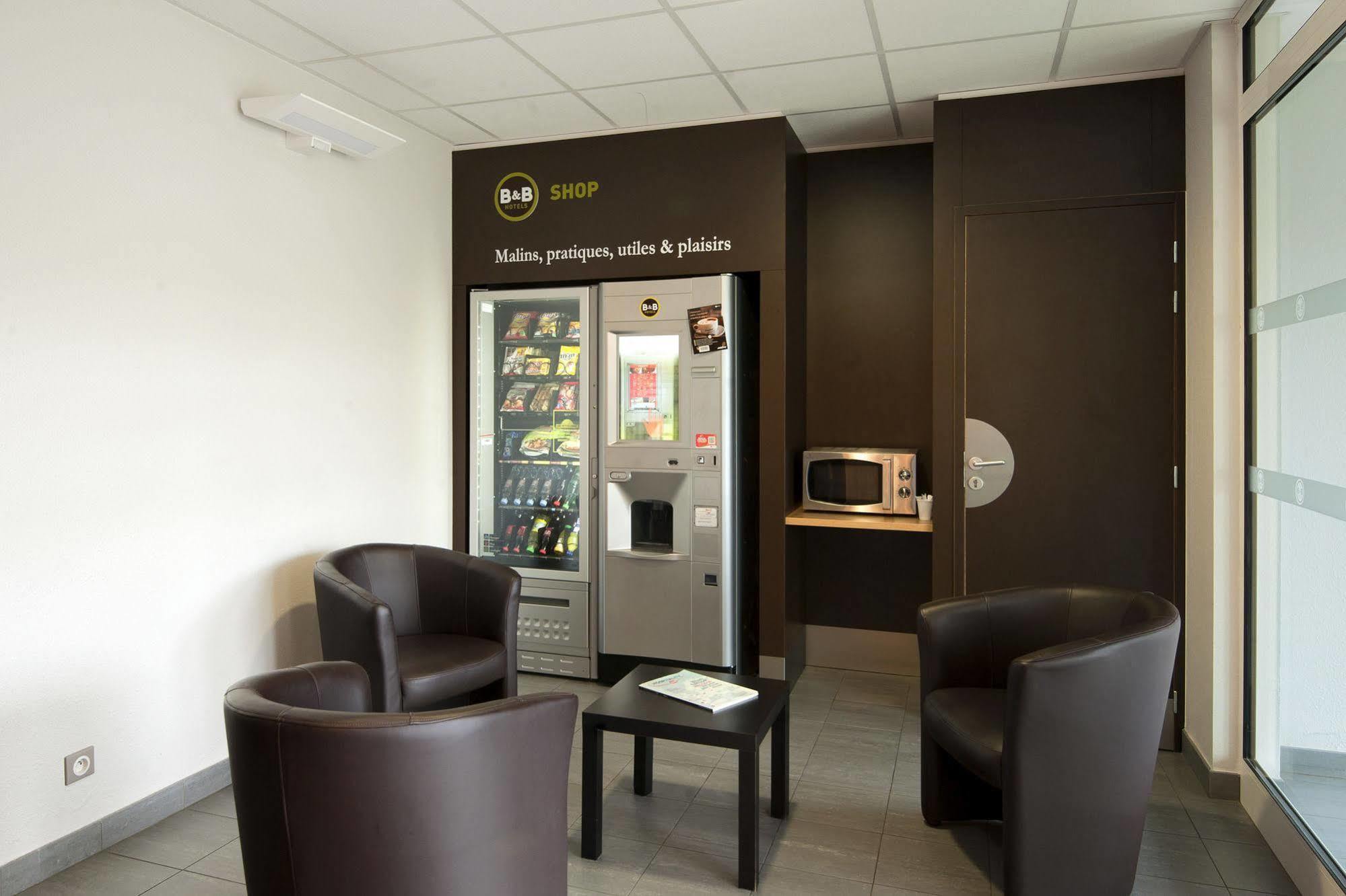 B&B Hotel Lyon Eurexpo Chassieu Eksteriør billede